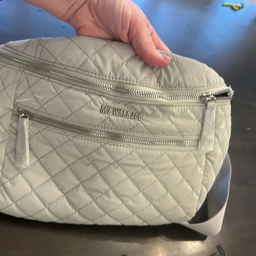 Quilted Crossbody crossbody sling Bag - pebble liquid - Picture 2 of 9